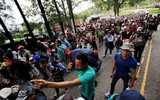 [ẢNH] Người di cư Honduras chạy trốn đói nghèo, ầm ầm đổ về biên giới Mỹ
